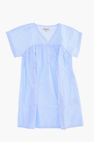 Vestito a righe con scollo a V