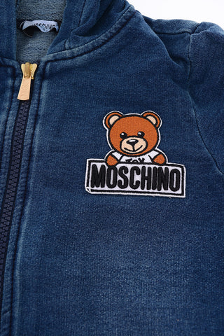 hooded sweatshirt with zip closure
