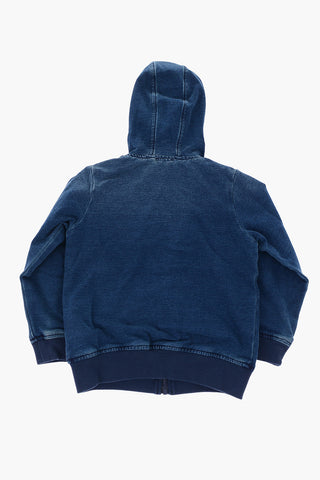 hooded sweatshirt with zip closure