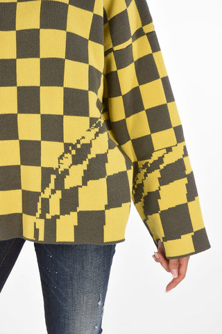 Checked MEDIUM G Sweater