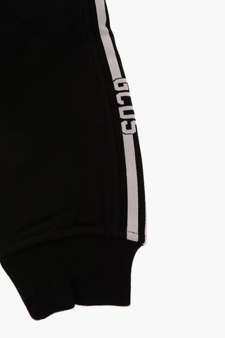 hoodie sweatshirt with zip closure