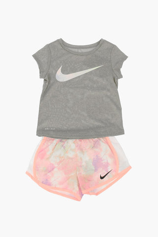 Set T-Shirt und Shorts