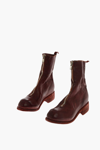 leather Ankle boots with zip closure