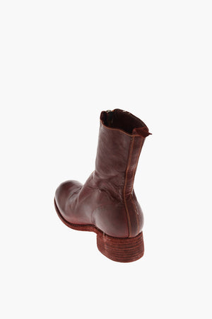 leather Ankle boots with zip closure