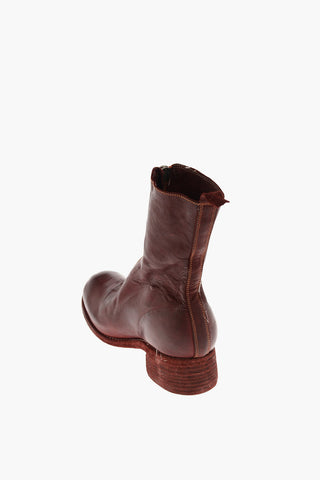 leather Ankle boots with zip closure