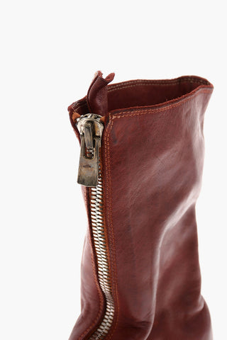 leather Ankle boots with zip closure