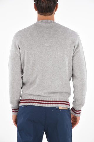 Pullover Girocollo con Logo Intarsiato