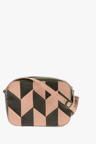 Camera Bag in Pelle Martellata con Dettagli Geometrici 