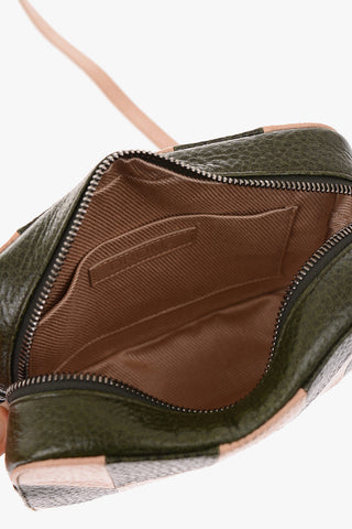 Camera Bag in Pelle Martellata con Dettagli Geometrici 