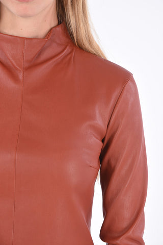 Top a Maniche Lunghe in Pelle