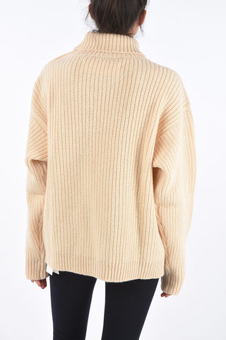 Maglia a Collo Alto in Lana Crochet