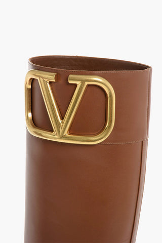 Leather SUPER VEE Knee boots with Logoed Buckle 9cm