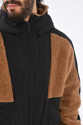 Cappotto Imbottito in Eco Shearling con Maxi Applicazione Logo 