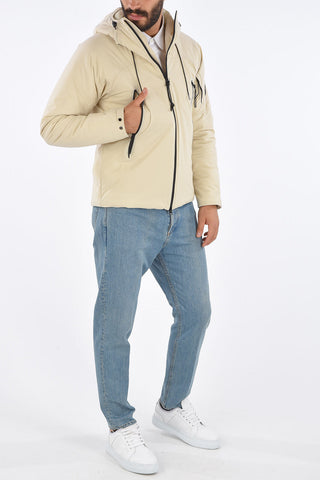 puffer con cappuccio e zip frontale