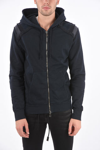 hooded sweatshirt with zip closure