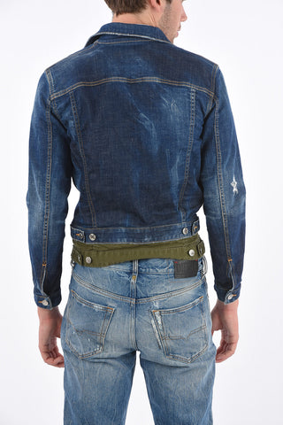 Giubbotto in Denim Distressed con Orlo a Contrasto 