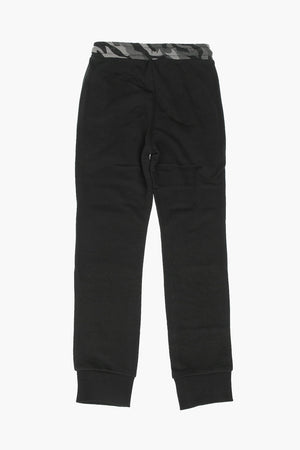 Jogger con dettagli camouflage