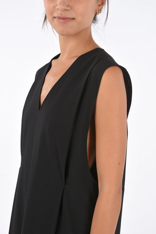 V-neck sleeveles flared Dress