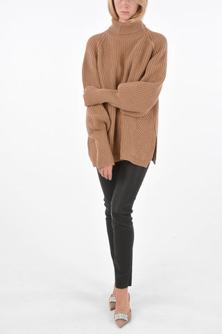 Extrafine Merino Wool And Cashmere Turtle-Neck Sweater