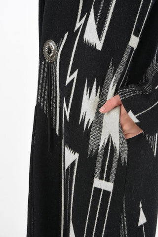 wool kissing cuffs coat