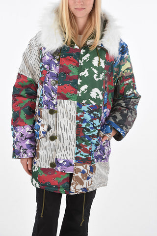 puffer con cappuccio fantasia astratta