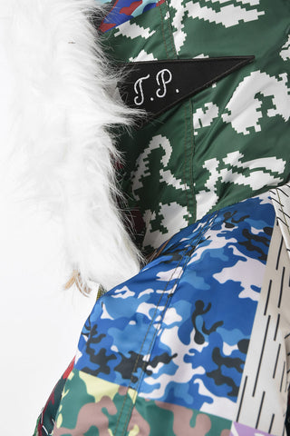puffer con cappuccio fantasia astratta