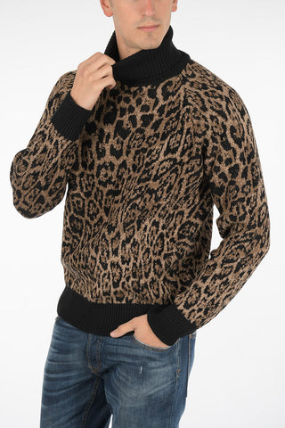 cheetah-print turtle-neck sweater
