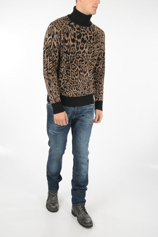 cheetah-print turtle-neck sweater