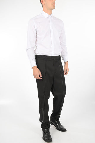 pantalone con passanti e zip alla caviglia