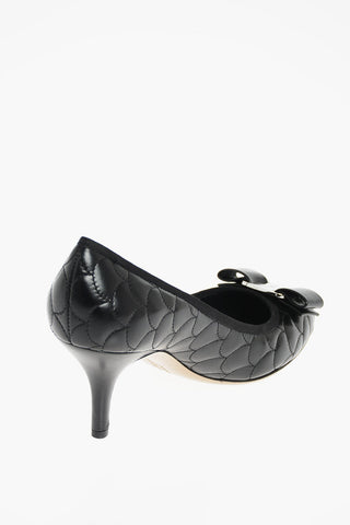 Decorative Stitching Pumps with Front Logo Bow