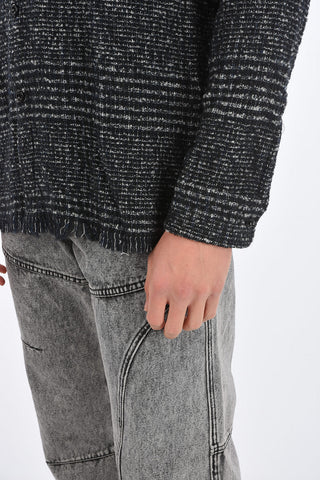 knitted shirt