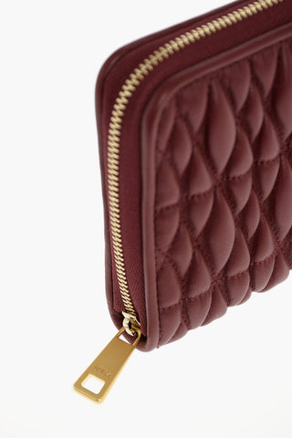leather wallet with zip closure