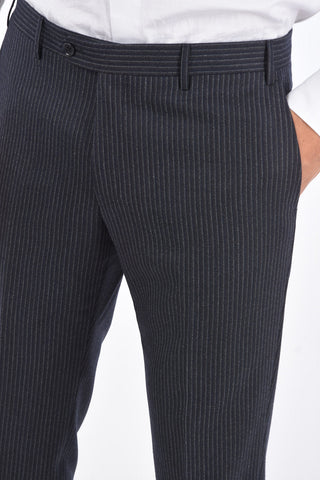 CC COLLECTION Pinstriped RIGHT 2 Button Suit