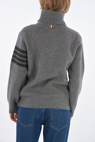 oversized turtleneck sweater