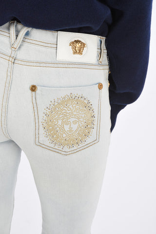 jeans in denim stretch con dettaglio strass