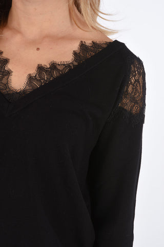 BE v-neck sweater with lace details