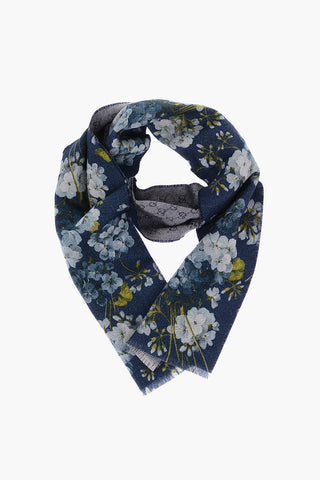 foloral Embroidered Scarf