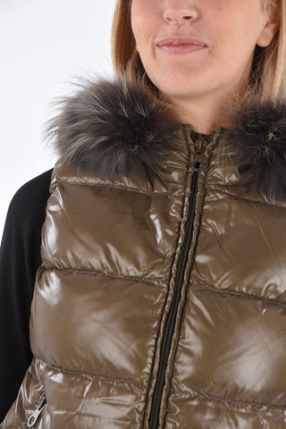 sleeveless GOCCIA down jacket with removable fur