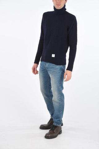 turtle-neck sweater