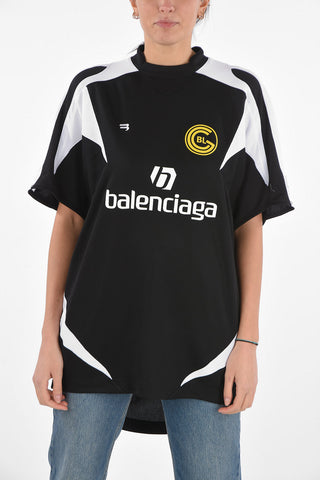 T-Shirt Girocollo SOCCER TEAM con Dettagli Stampati e Ricamati