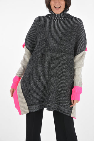 Oversized Turtleneck Sweater with Alternating Band of Color