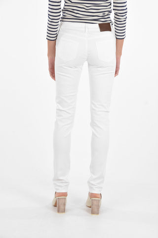 Mid-rise waist jeans