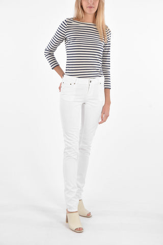 Mid-rise waist jeans