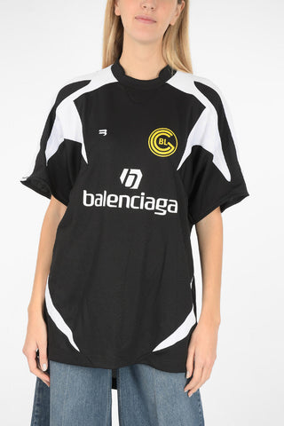 T-Shirt Girocollo SOCCER TEAM con Dettagli Stampati e Ricamati