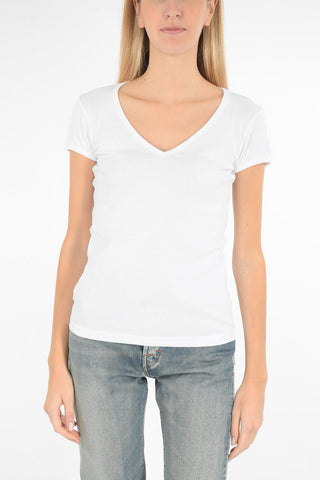 V-neck t-shirt
