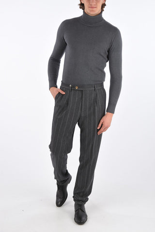 pinstriped side vents 3-button suit