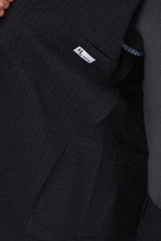 side vents peak lapel AARAGONA double breasted suit