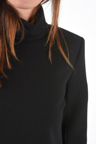 Maglia a Collo Alto Foderata con Zip Posteriore e Spacchi Laterali