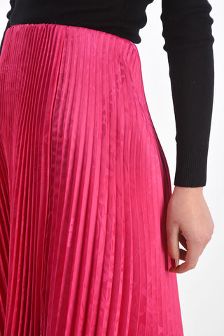 Pleated Skirt with Elastic Waistband and Back Zip