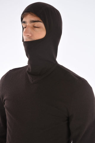 Cashmere sweater with hood